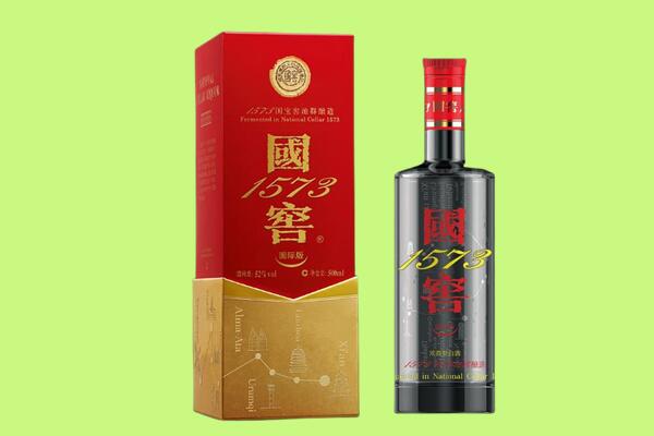 昌吉州呼图壁县回收国窖1573.jpg
